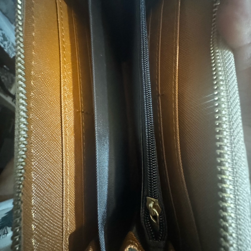 Chic Gold Women's Wallet